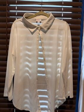 LuLaRoe Cream Button-Down Collared Shirt